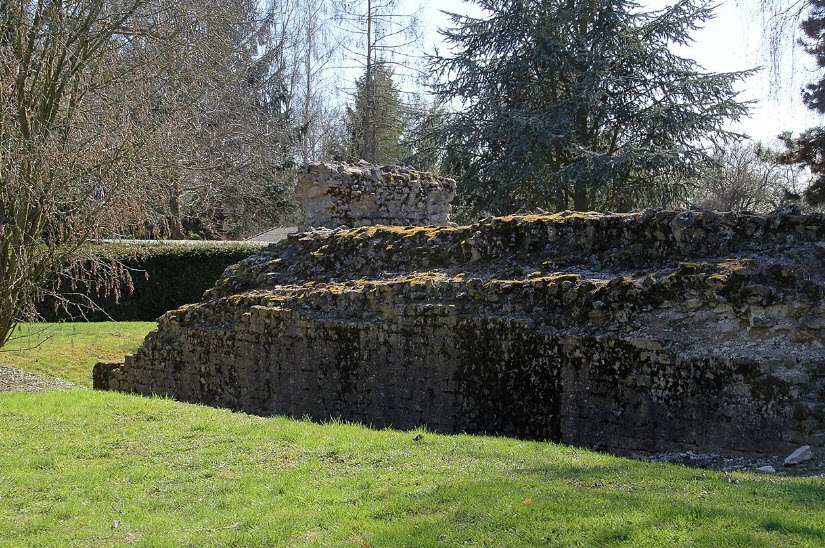 Turmburg-Ruine Walluf, Walluf, Germany, Germany